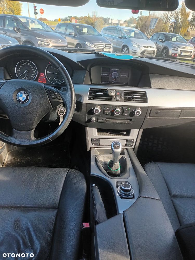 BMW Seria 5 520d - 5