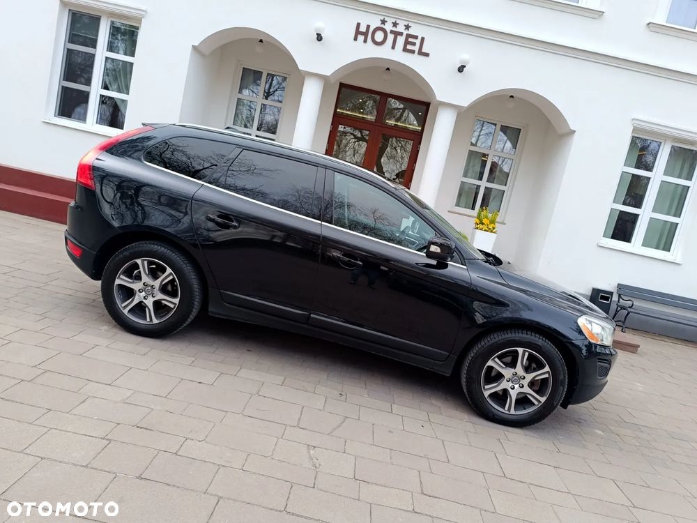 Volvo XC 60 D4 Geartronic Momentum - 16