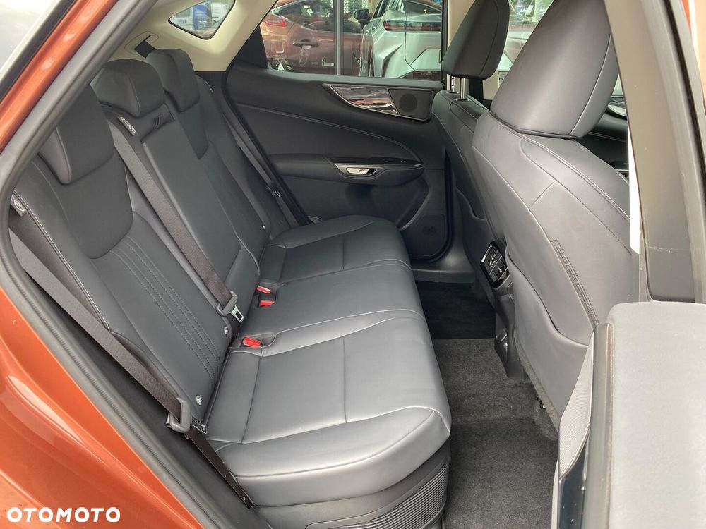 Lexus NX 350h Prestige 2WD - 23