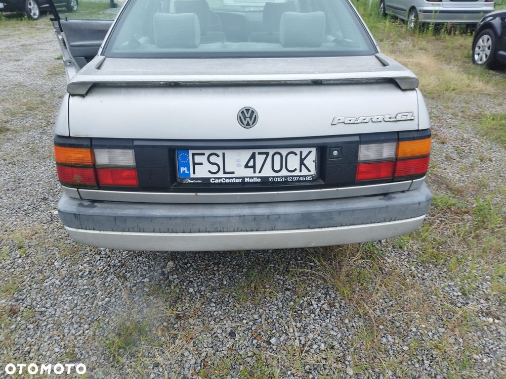 Volkswagen Passat 2.0 GL - 10
