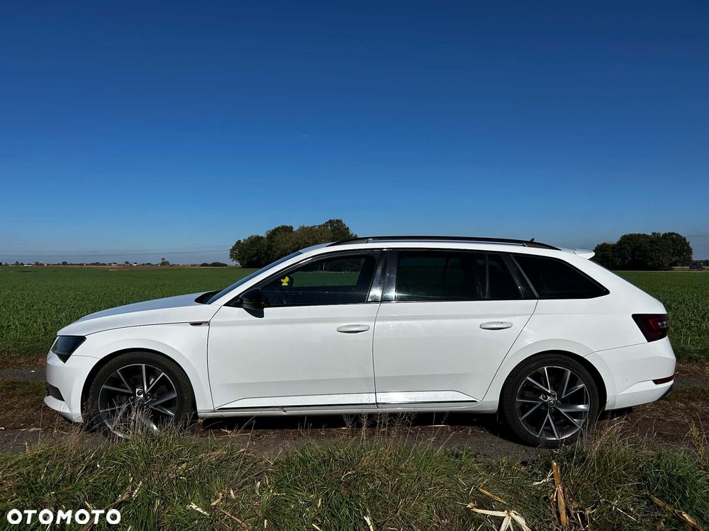 Skoda Superb 2018 photo 2
