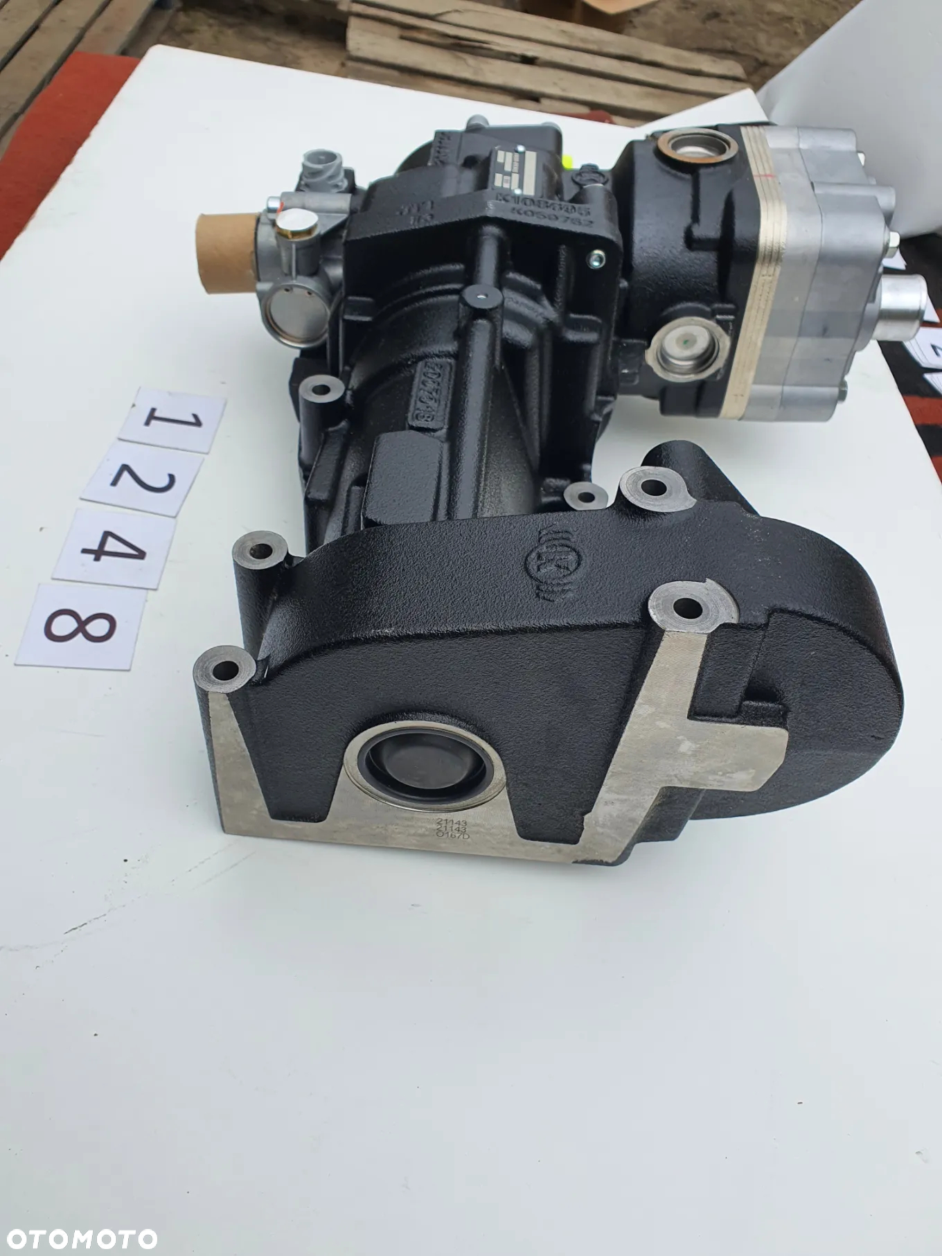 Sprężarka kompresor powietrza Knorr-Bremse LS3907, K157264N00, MAN TGX - 3