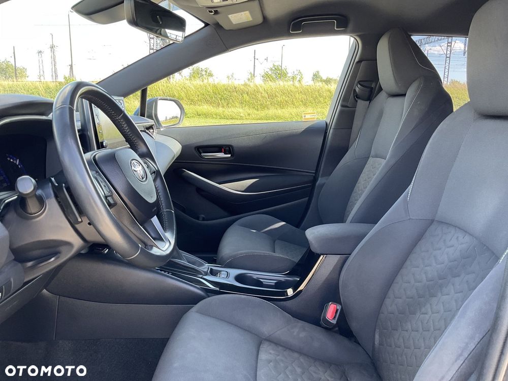 Toyota Corolla 2.0 Hybrid Comfort - 13