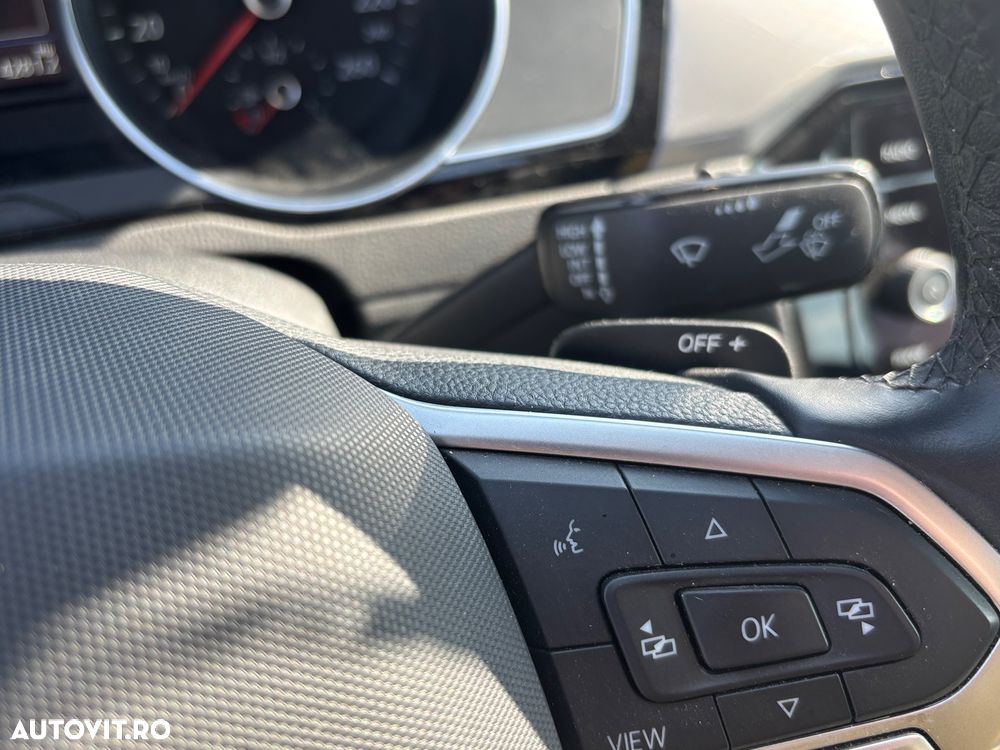 Volkswagen Passat 1.5 TSI ACT DSG Comfortline - 10