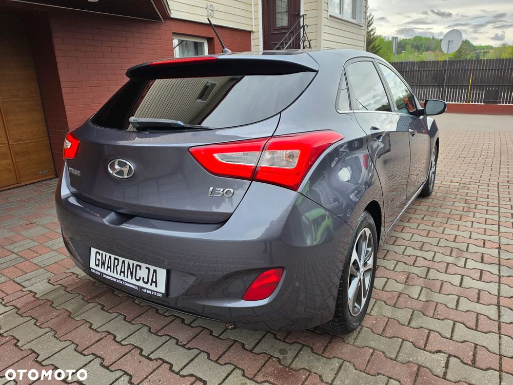 Hyundai i30 blue 1.6 GDI Passion - 9