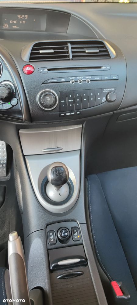 Honda Civic 1.8 Sport - 14