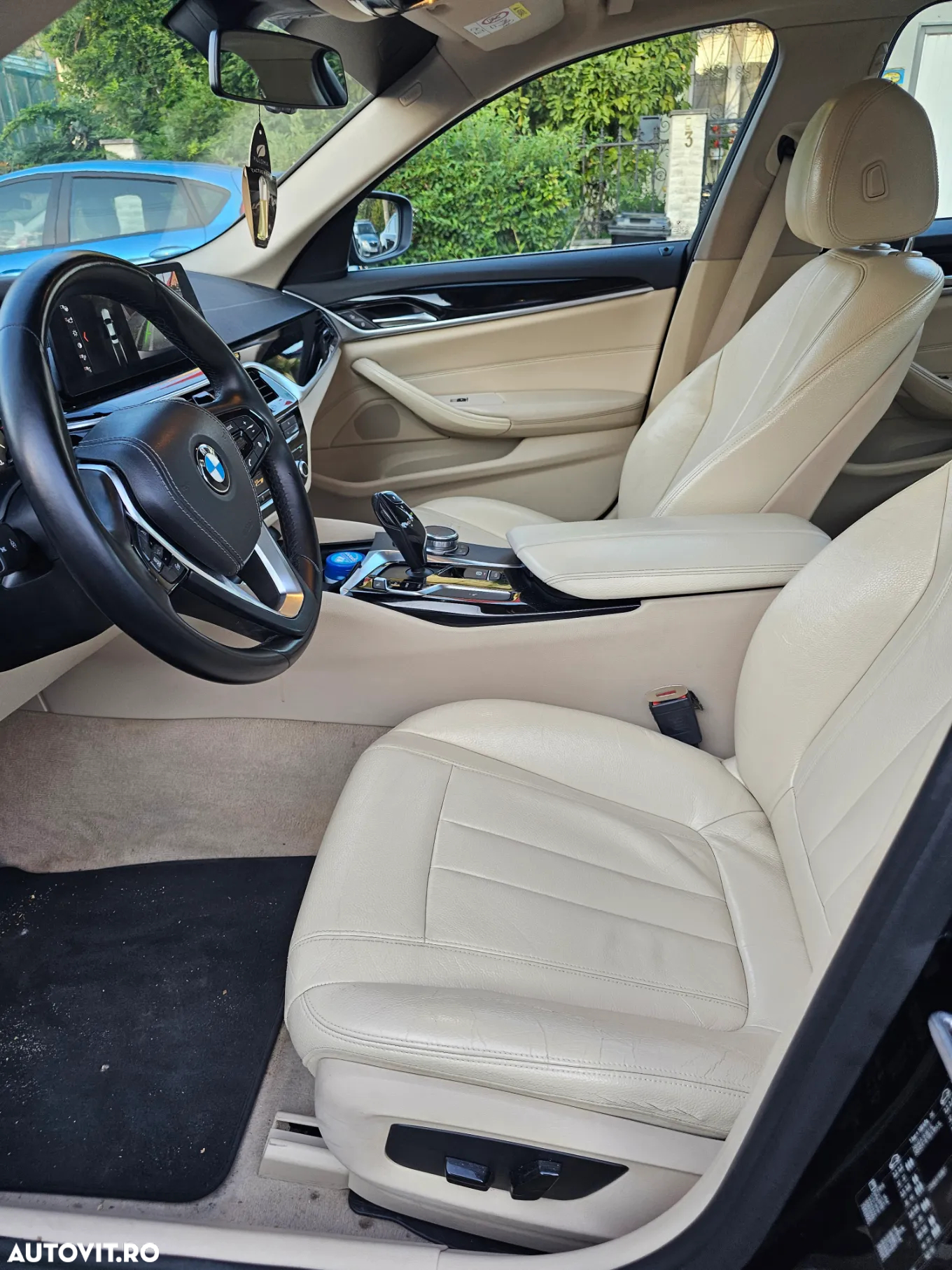 BMW Seria 5 520d Efficient Dynamics Edition Aut. Luxury Line - 4