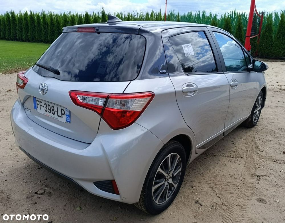Toyota Yaris - 6