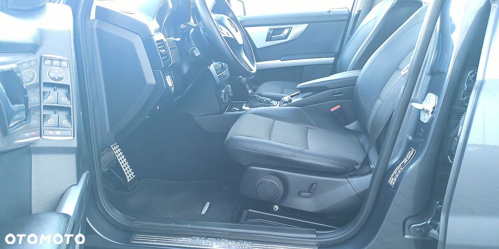 Mercedes-Benz GLK 220 CDI DPF 4Matic BlueEFFICIENCY 7G-TRONIC SPORT EDITION - 21