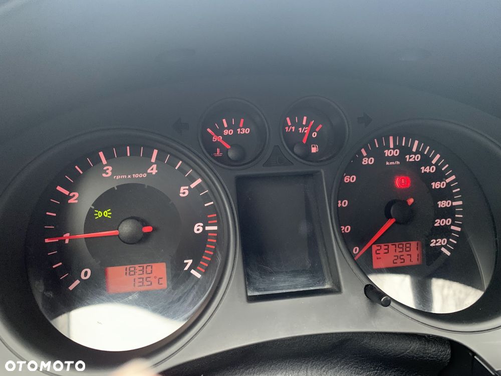 Seat Ibiza 1.4 16V Reference - 6