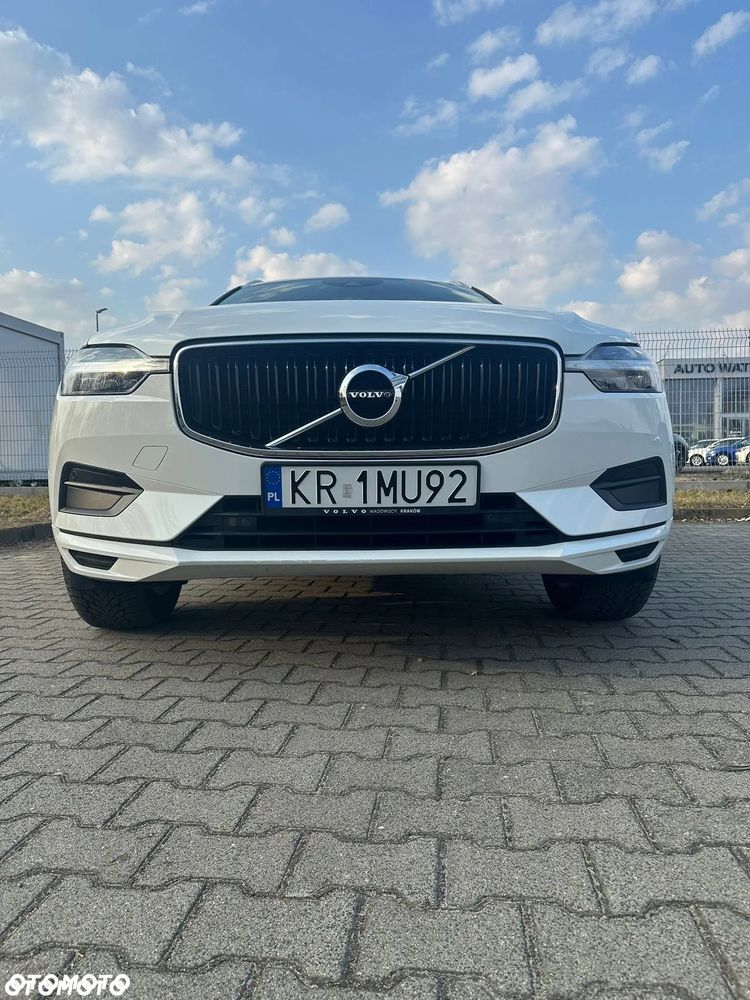 Volvo XC 60 T4 Momentum Pro - 16
