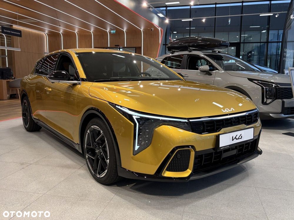 Kia K4 - 1