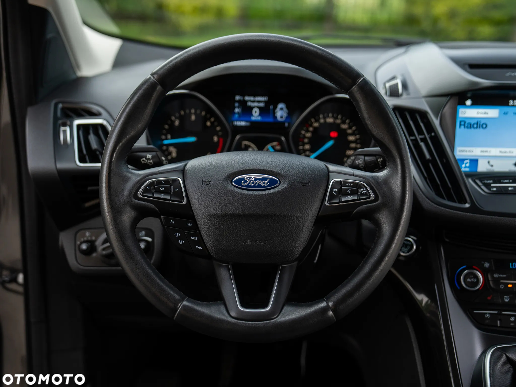 Ford Kuga 2.0 TDCi 2x4 Business Edition - 35