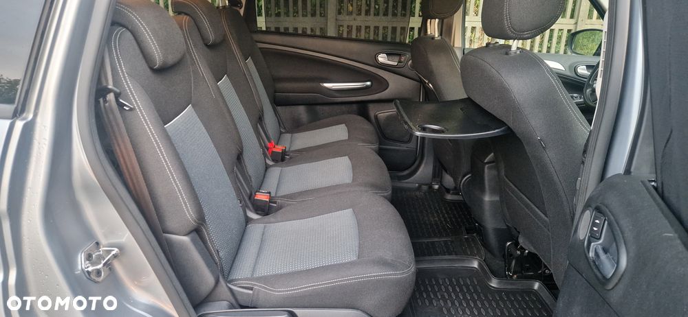 Ford S-Max 2.0 TDCi DPF Titanium - 19