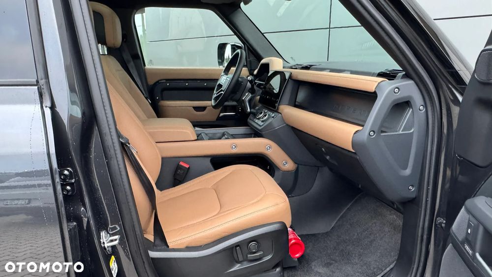 Land Rover Defender 110 D350 X-Dynamic HSE - 13