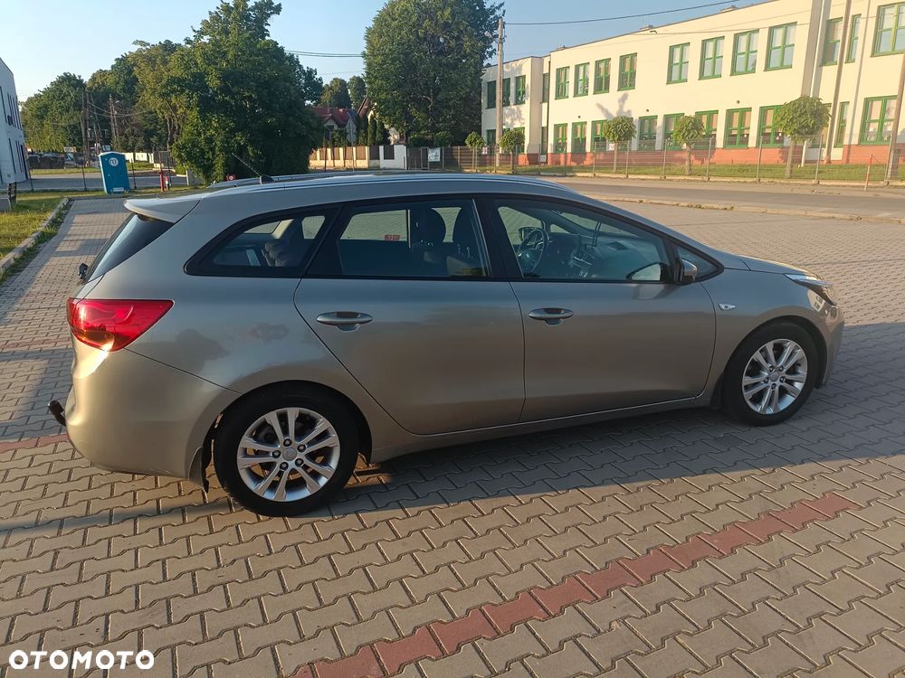 Kia Ceed 1.6 CRDi L - 4
