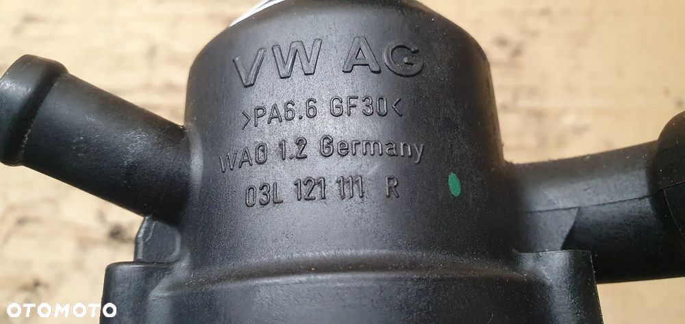 Obudowa termostatu króciec Seat Leon 1.6 TDI 03L121111R - 5