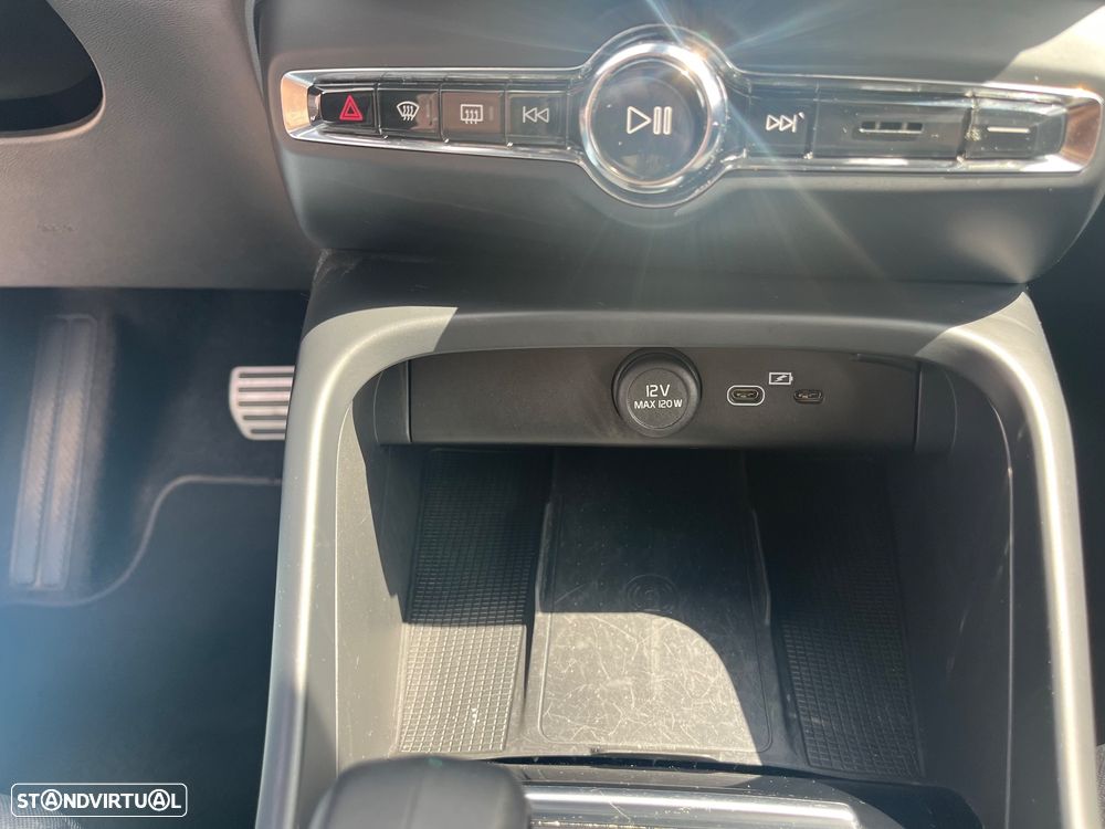 Volvo XC 40 Recharge 69 kWh Single Motor Plus - 36
