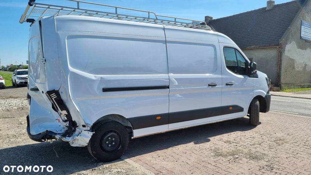 Nissan INTERSTAR - 14