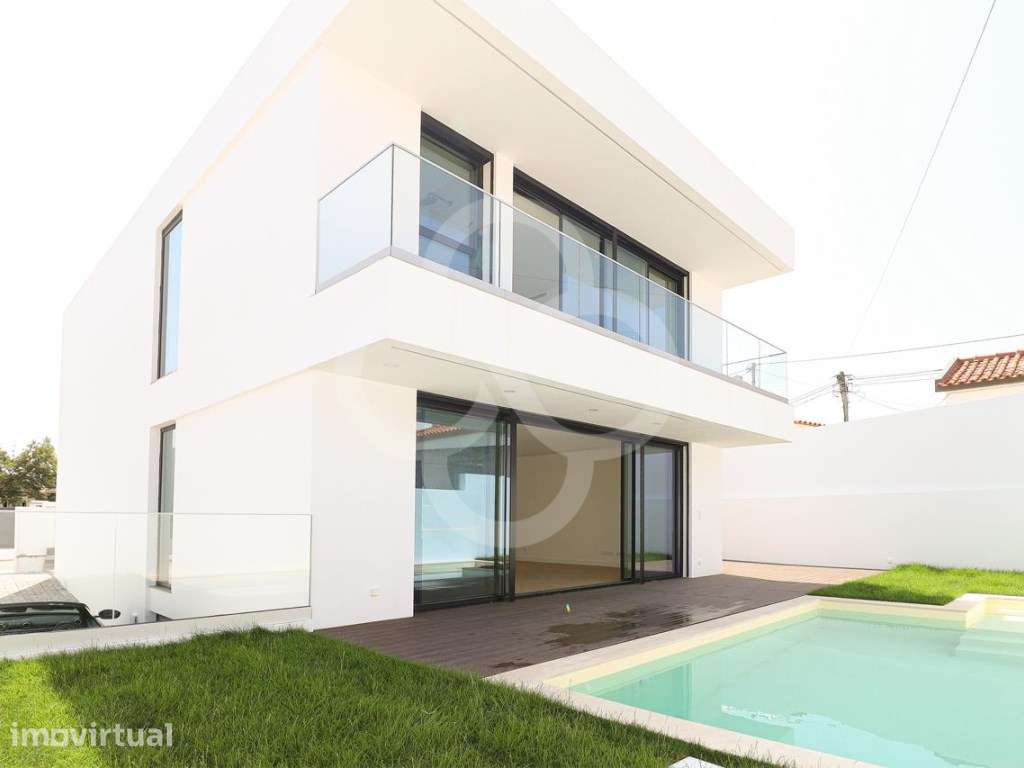 Moradia T4 isolada com piscina situada em Murches Alcabideche Cascais - Grande imagem: 2/41