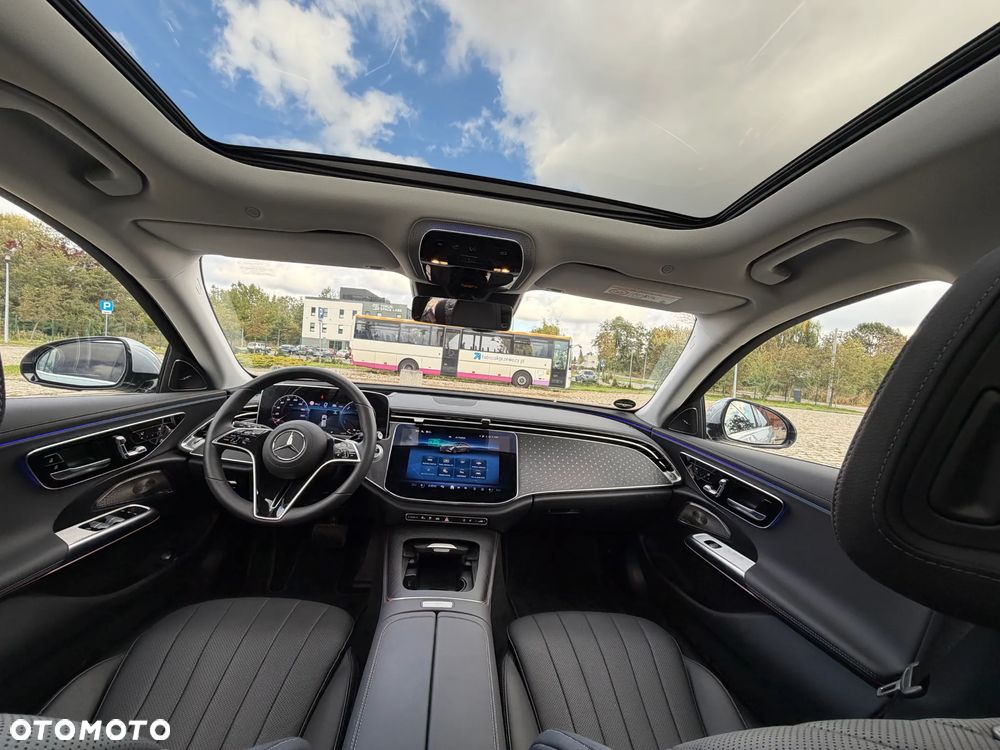 Mercedes-Benz Klasa E 300 Exclusive - 16