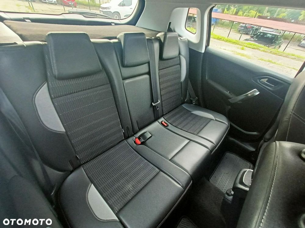 Peugeot 2008 1.6 e-HDi Allure S&S - 7