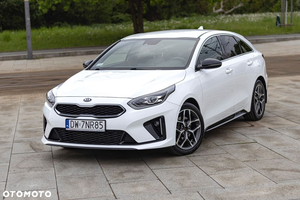 Kia ProCeed - 1