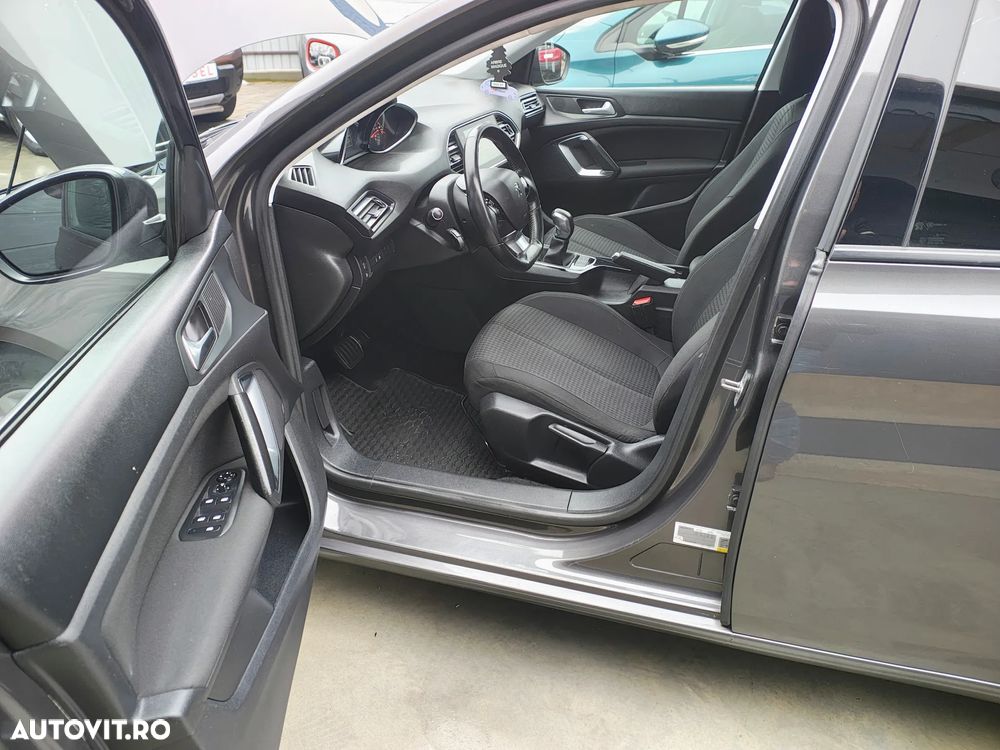 Peugeot 308 BlueHDi FAP 120 EAT6 Stop & Start Allure - 15