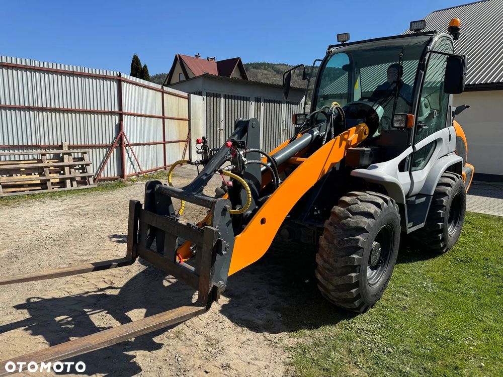 Kramer ALLRAD 680 - 12