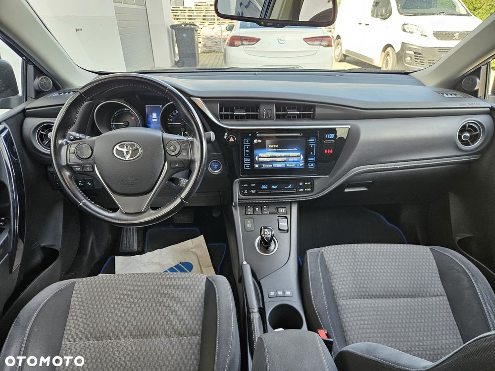 Toyota Auris - 14