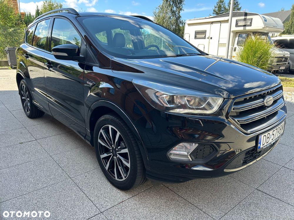Ford Kuga 1.5 EcoBoost 2x4 ST-Line - 4