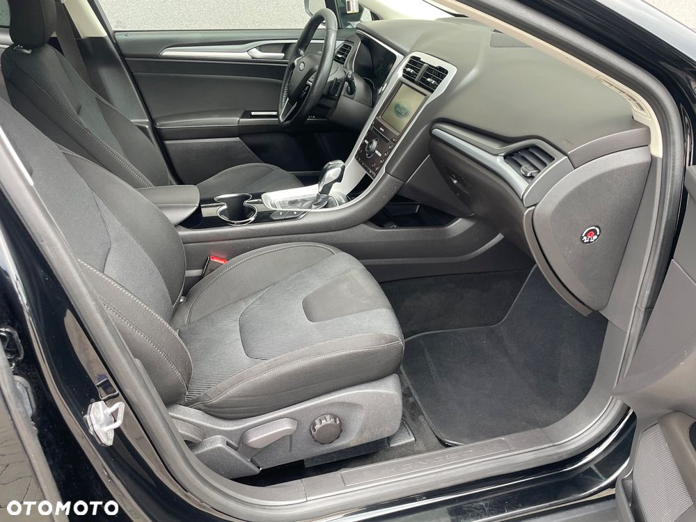 Ford Mondeo - 22