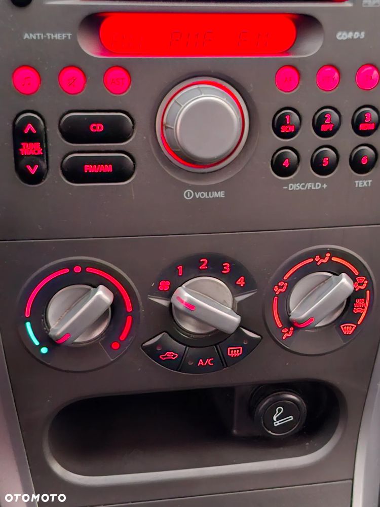 Suzuki Splash 1.0 Club - 8
