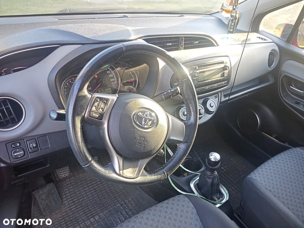 Toyota Yaris 1.33 Active - 5