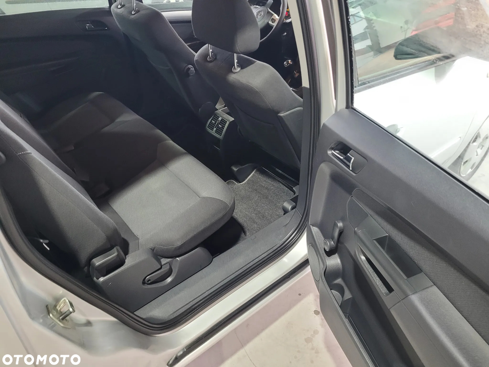 Opel Zafira 1.8 Elegance - 11