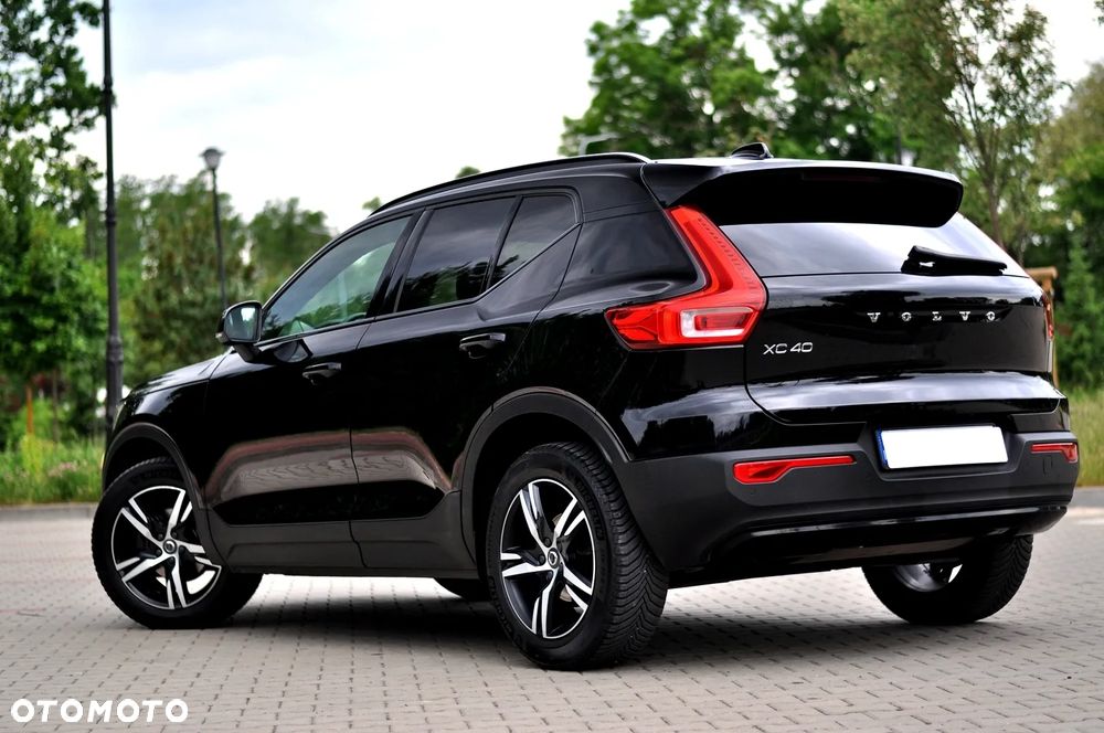 Volvo XC 40 T3 R-Design - 9