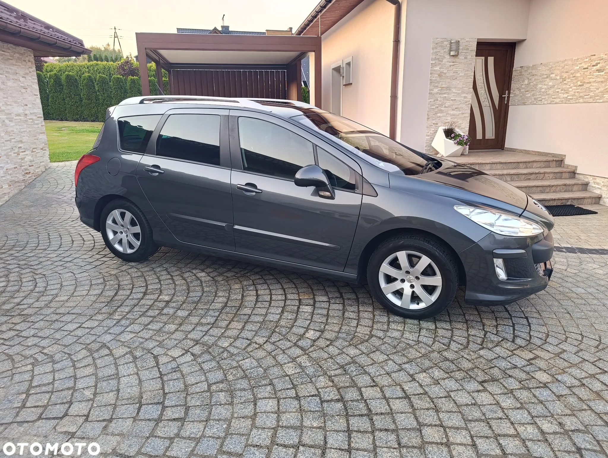Peugeot 308 HDi FAP 140 Platinum - 2