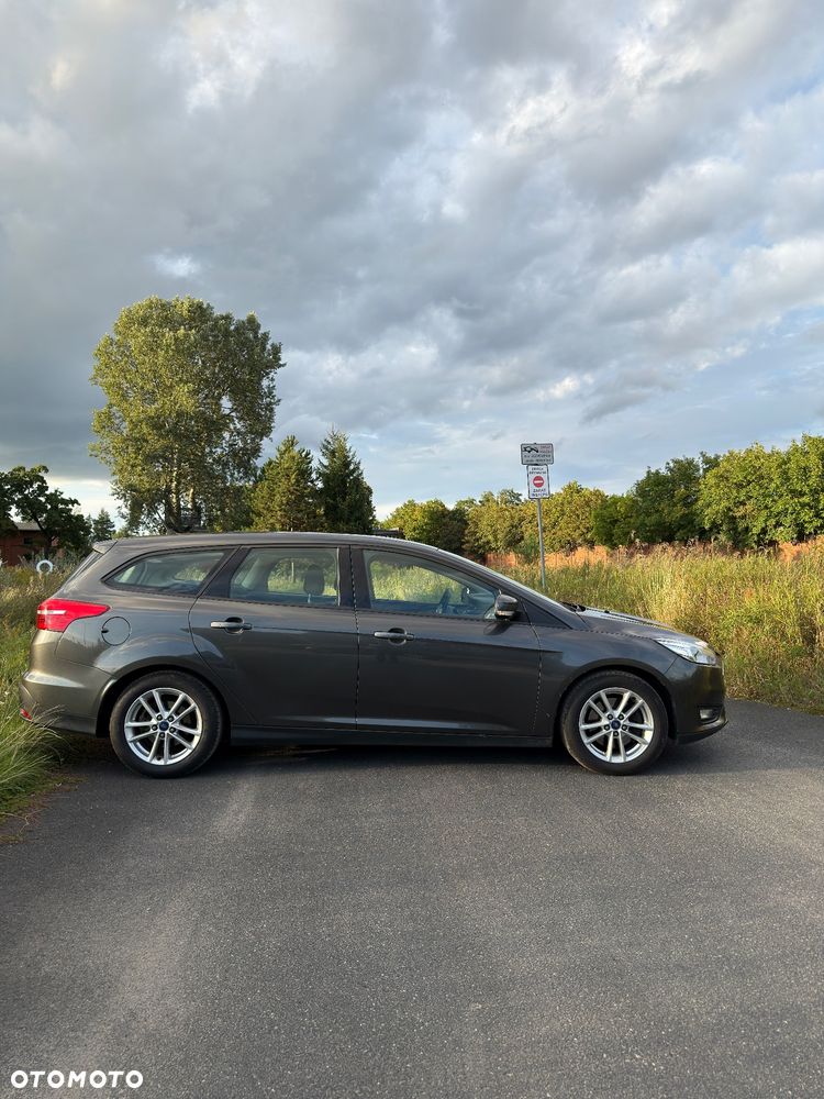 Ford Focus 1.5 EcoBoost Active - 4