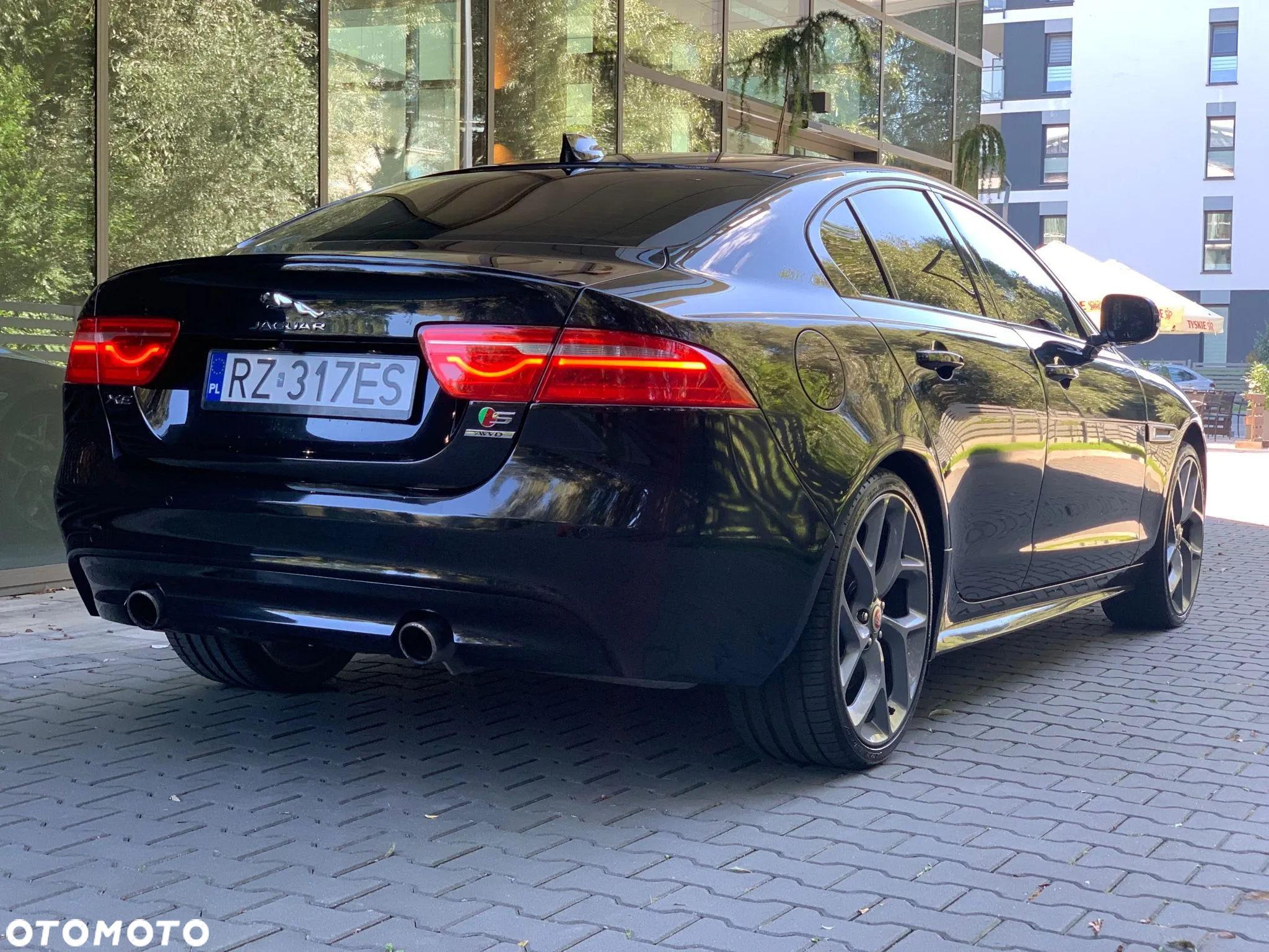 Jaguar XE S - 7