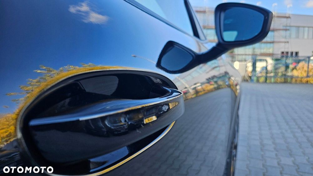 Volkswagen T-Roc - 12