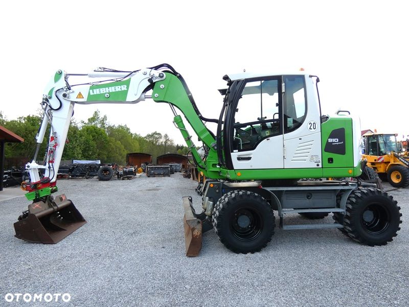 Liebherr A910 Compact / Z Niemiec / Super Stan / BEZ DPF / 2 Łyżki / - 6