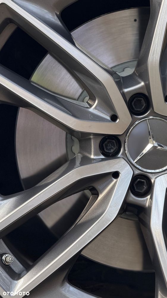 Mercedes-Benz Klasa E AMG 53 Kabriolet 4-Matic+ 9G-TRONIC - 12
