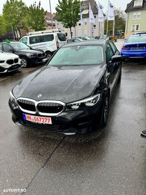 BMW Seria 3 318i Aut. Advantage - 1