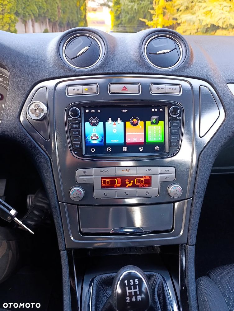 Ford Mondeo 2.0 Platinium X - 16