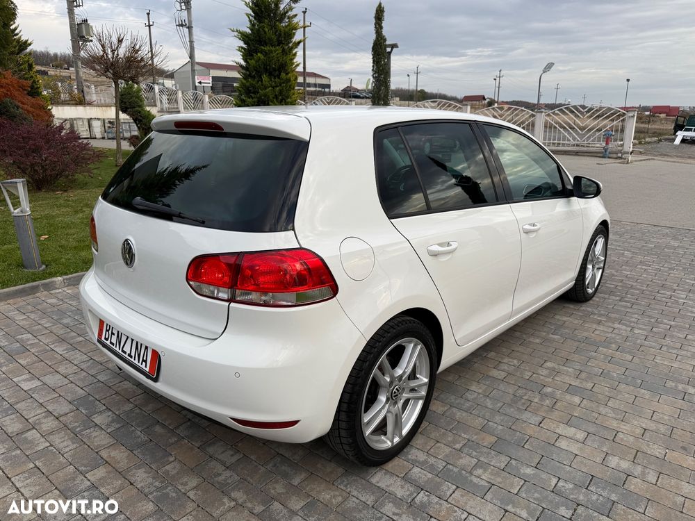Volkswagen Golf 1.4 TSI Comfortline DSG - 8