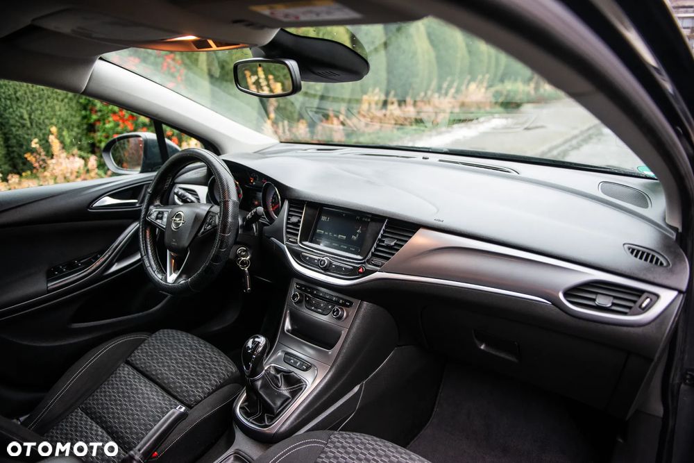 Opel Astra 1.4 Turbo Edition - 27