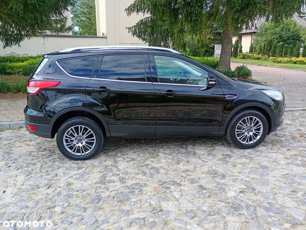 Ford Kuga 2.0 TDCi 2x4 Titanium - 18