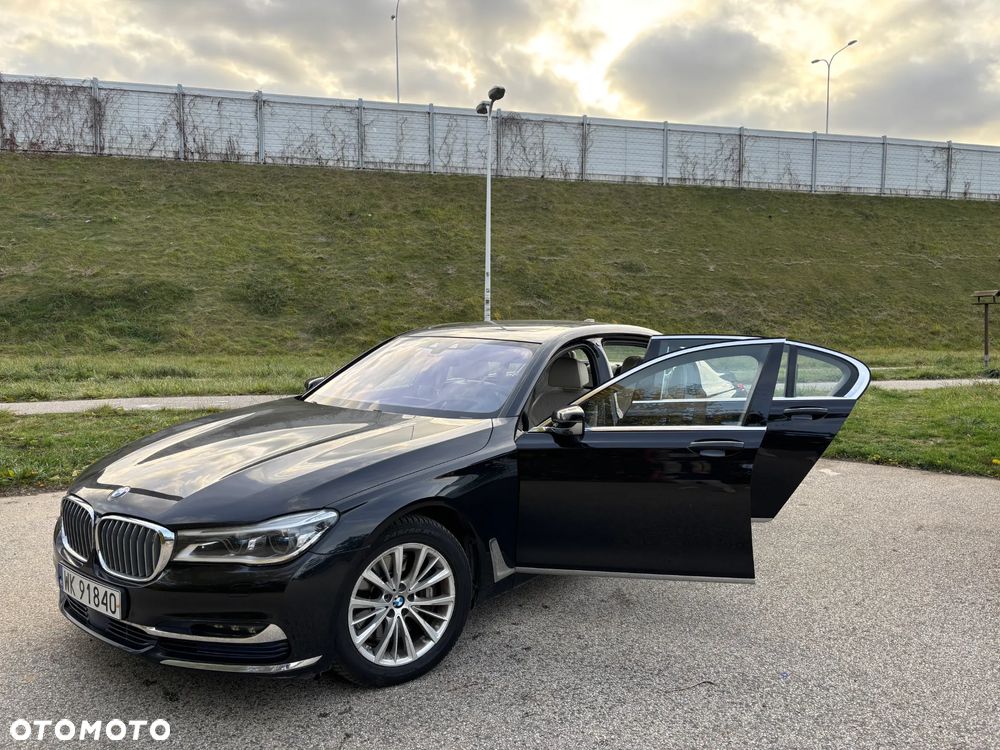 BMW Seria 7 750Li xDrive - 6