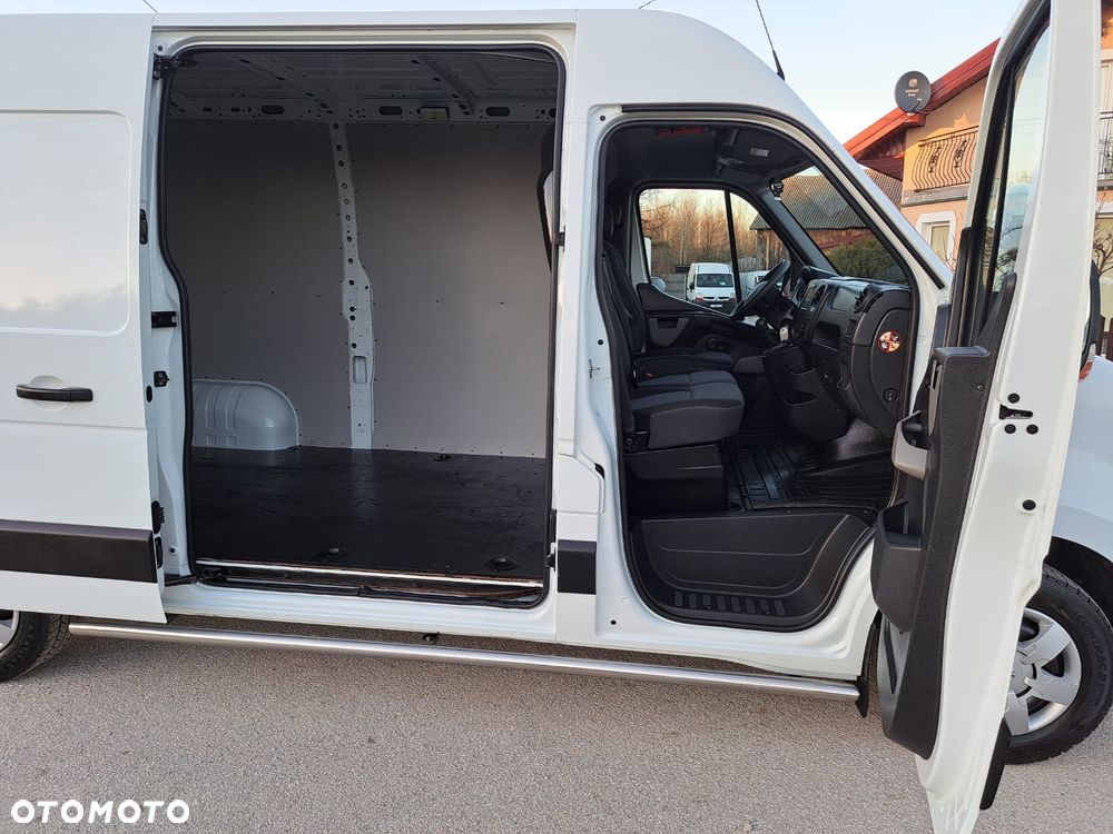 Nissan NV400 - 8