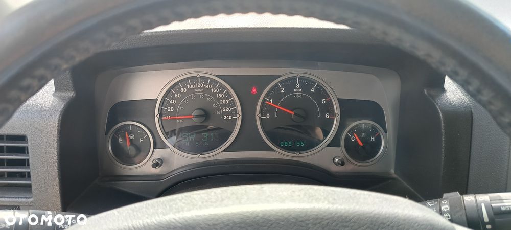 Jeep Patriot - 8
